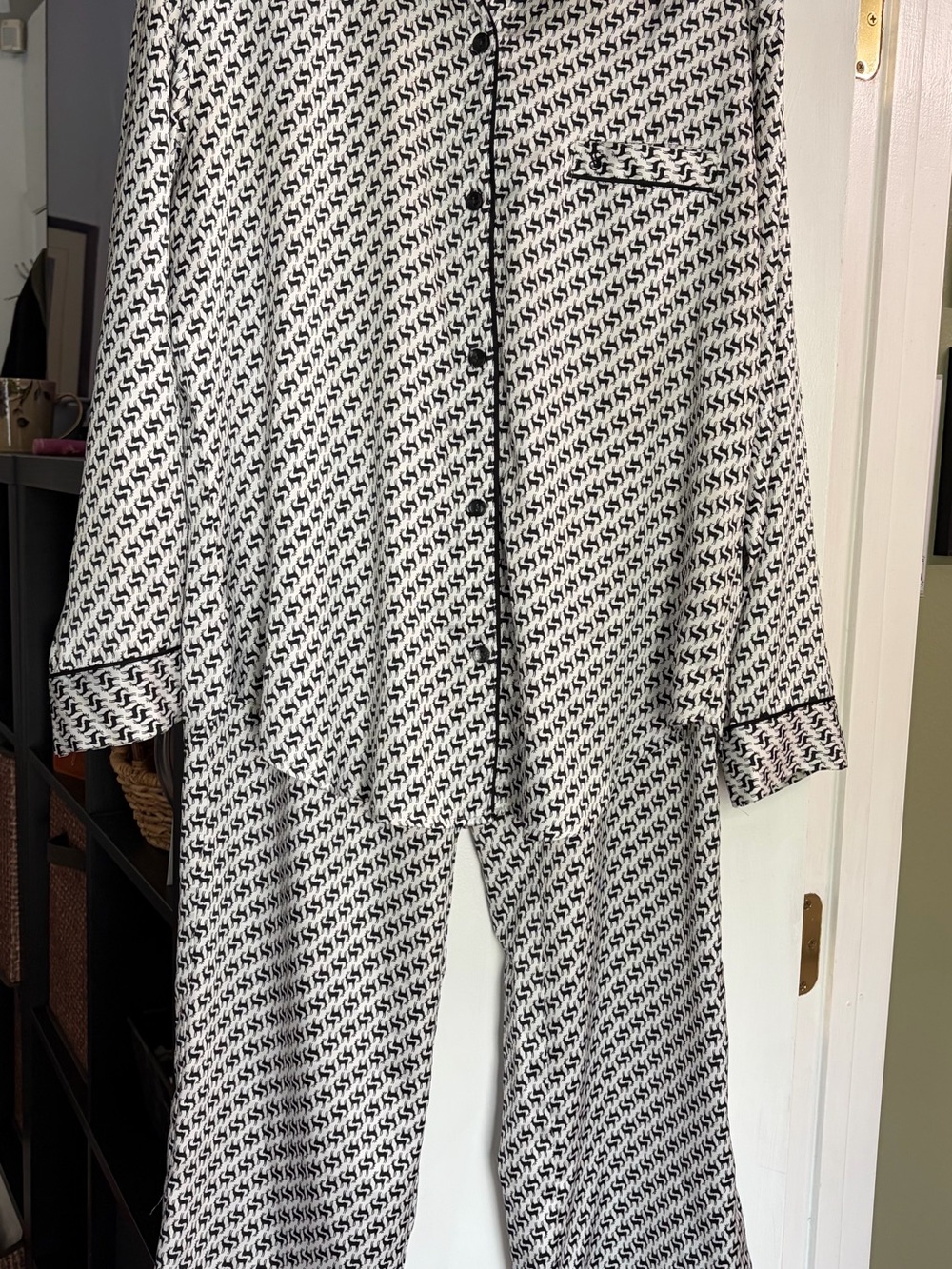 Victoria's Secret Black and White Printed Satin Pajama Set